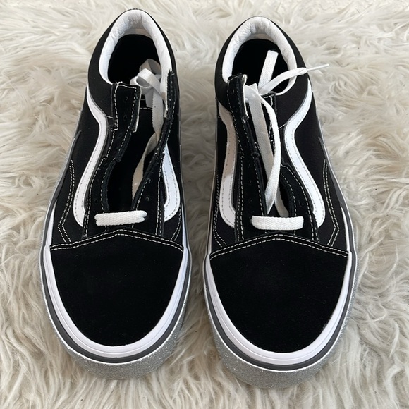 VANS OLD SKOOL 'BOLT BLACK/SILVER GLITTER UNISEX SIDEWALL BLACK' UNISEX MSRP $90 - Picture 3 of 15